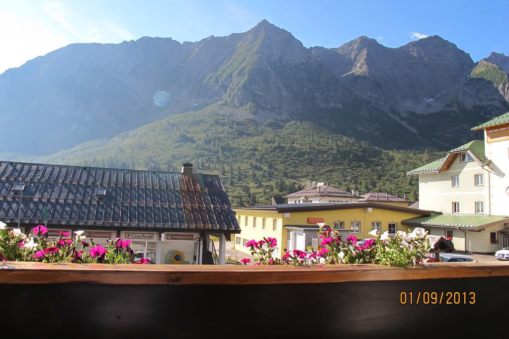 Hotel Presena Passo del Tonale Ngoại thất bức ảnh