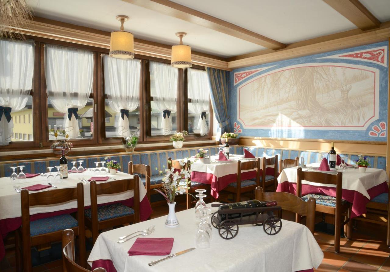 Hotel Presena Passo del Tonale Ngoại thất bức ảnh