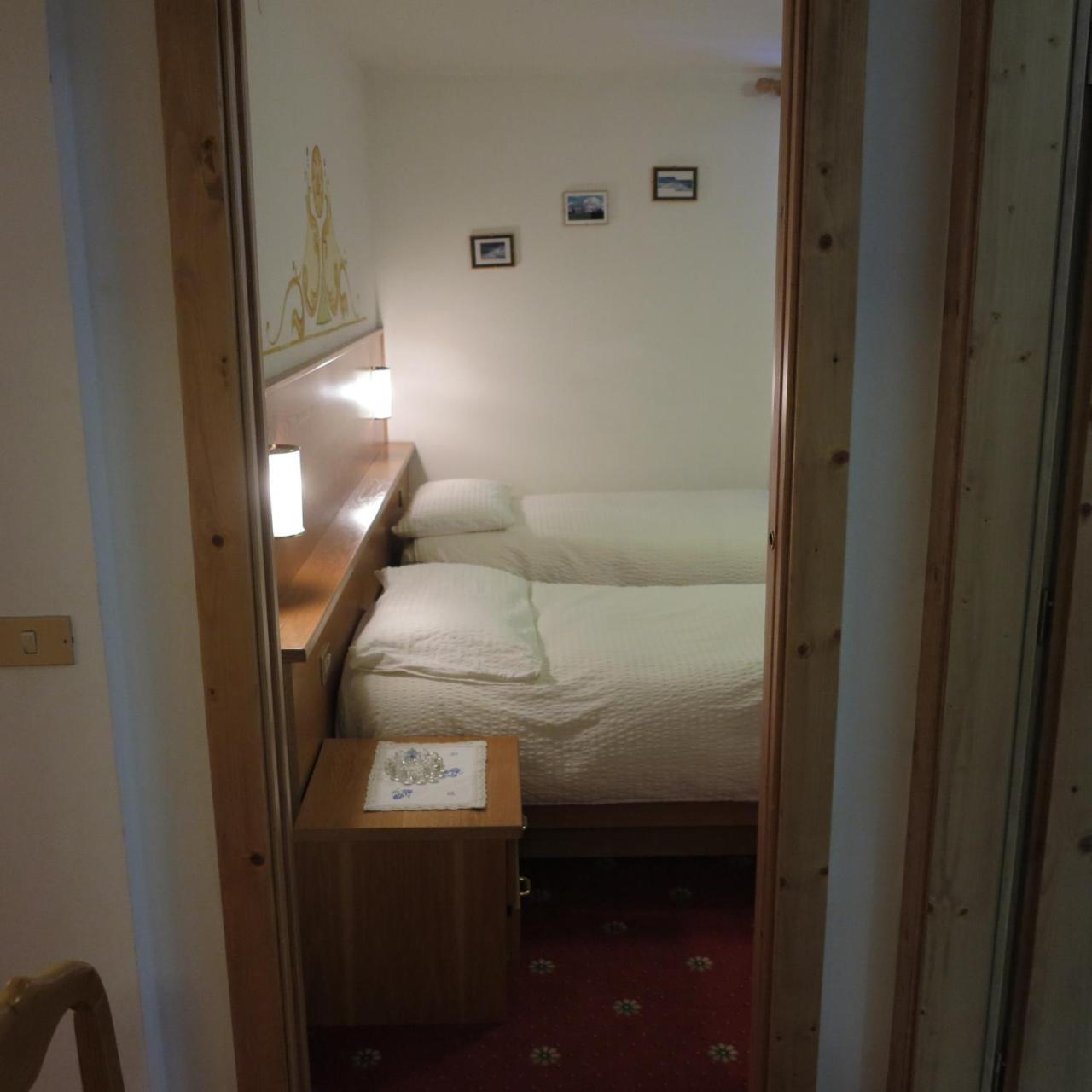 Hotel Presena Passo del Tonale Ngoại thất bức ảnh